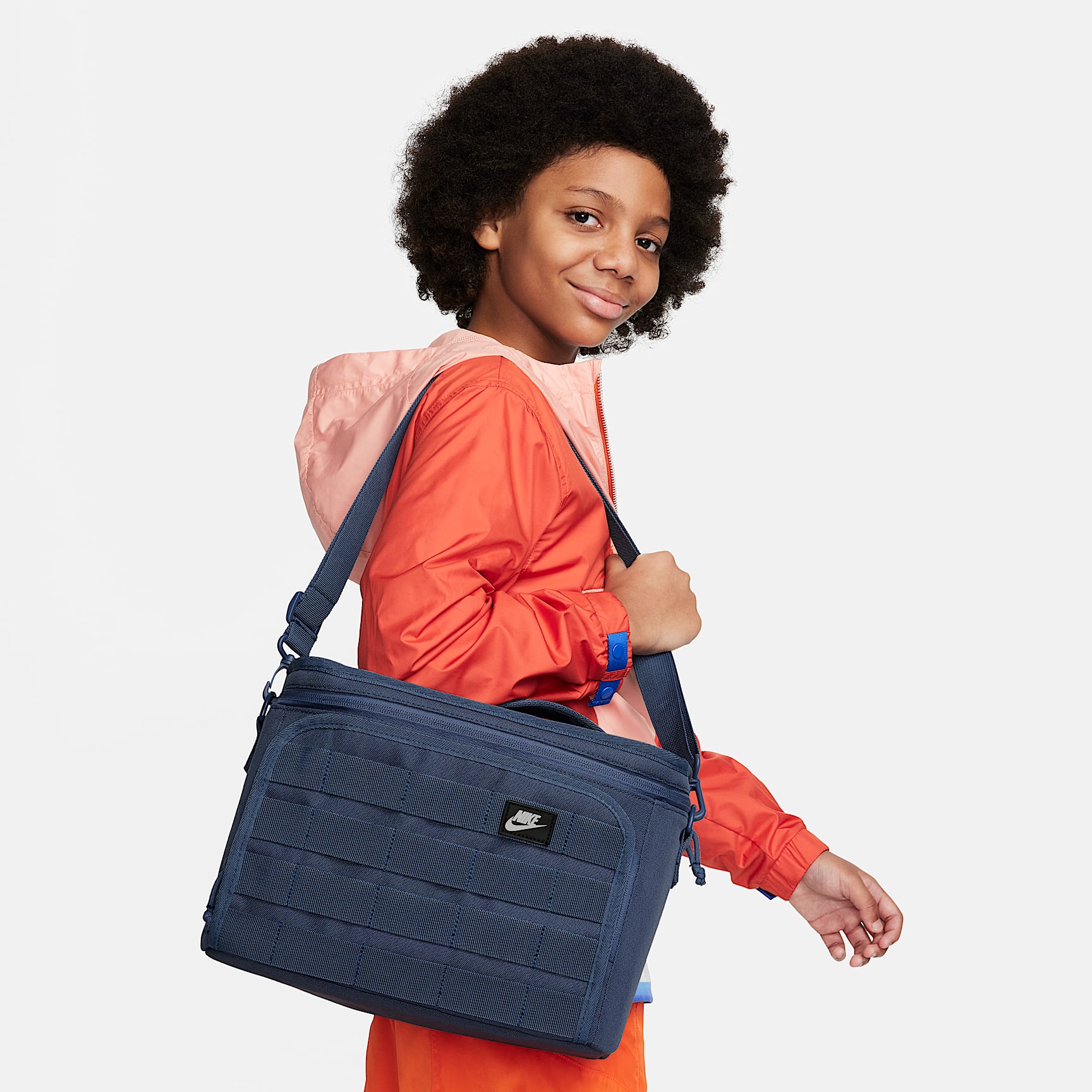 Nike Futura Plus Lunch Tote (9L). Nike.com